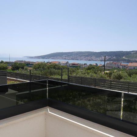 Apartment "Mon Ami" Трогир Екстериор снимка