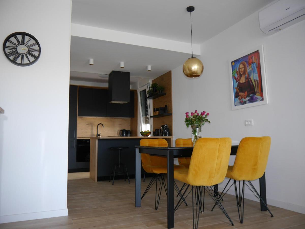 Apartment "Mon Ami" Трогир Екстериор снимка