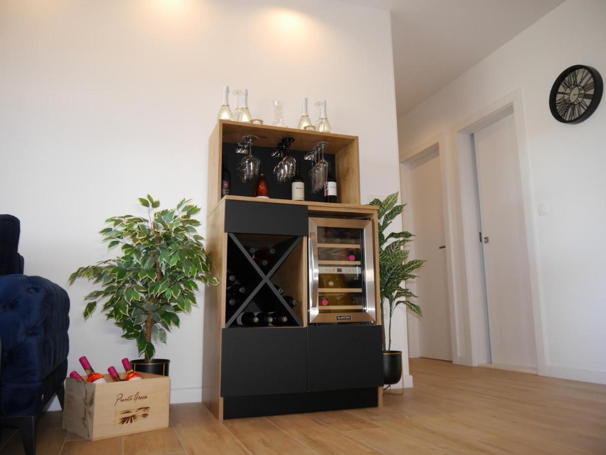 Apartment "Mon Ami" Трогир Екстериор снимка